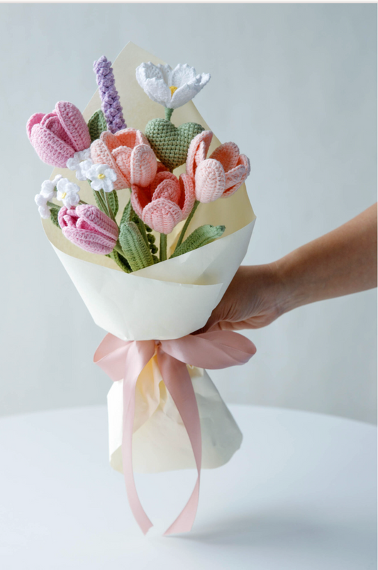 Crochet Tulip Love Bouquet (9 pieces)